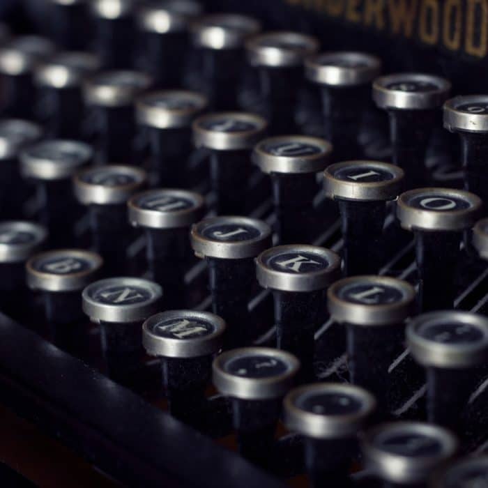 keyboard typewriter