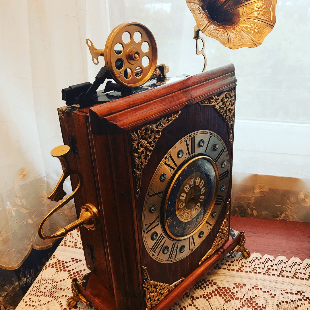 Victorian Style Steampunk Clock by Abraham parseghian